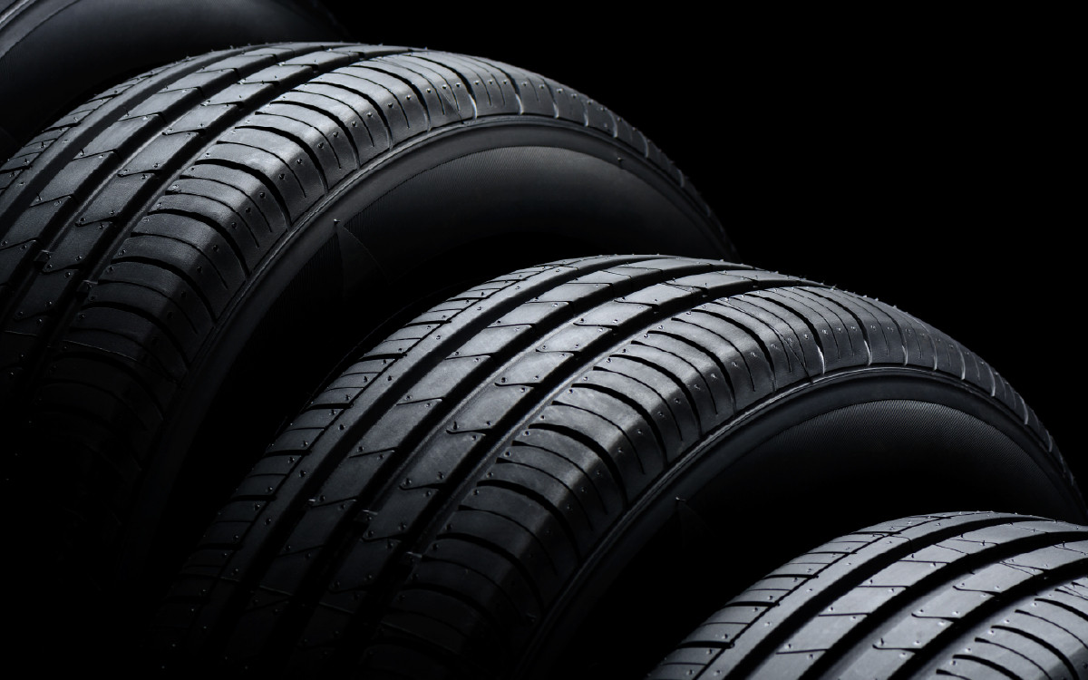 YPSILON TIRES